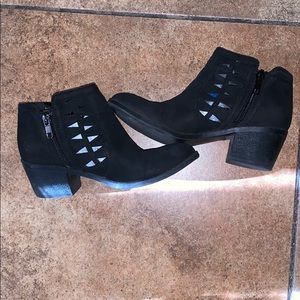 Suede Booties Size 2 Girls/youth